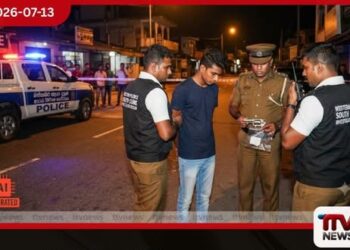 ගිනි අවියක් සමග  සැකකරුවෙකු මහරගම දී  අත්අඩංගුවට