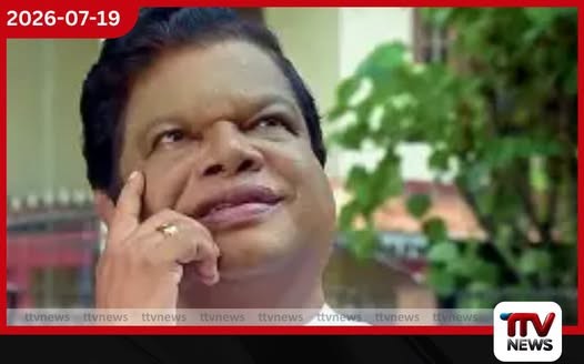 ජම්බුගස්මුල්ල මහජන සෞඛ්ය පරීක්ෂකවරු හිටපු අමාත්ය බන්දුල ගුණවර්ධන මහතාගේ නිවසේ ඩෙංගු පරීක්ෂාවක නිරත වෙති
