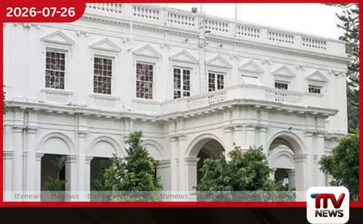 ජනාධිපති මන්දිරවල පිටස්තර පුද්ගලයන් නවාතැන් ගත් බව කියන පුවත අසත්යයි