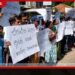 හිමිනමකට එල්ල වූ තර්ජනයක් නිසා ගමක්ම පාරට බසී…
