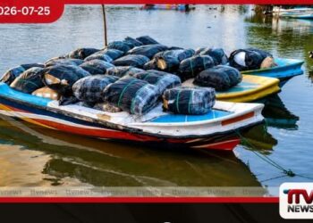 හලාවත කරුකපනේ වෙරළට ඔබ්බෙන් බීඩි කොළ කිලෝග්රෑම් 3,135ක් නාවික හමුදා භාරයට