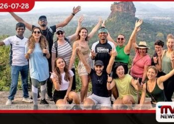 වසරේ ගතවූ කාලය තුළ මෙරටට පැමිණි සංචාරකයන් සංඛ්යාව ලක්ෂ 13 ඉක්මවයි