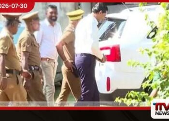 ගෝඨාභය රාජපක්ෂගේ හිටපු පෞද්ගලික ලේකම් සුගීෂ්වර බණ්ඩාර කොටුව මහෙස්ත්රාත් අධිකරණයට රැගෙන එයි