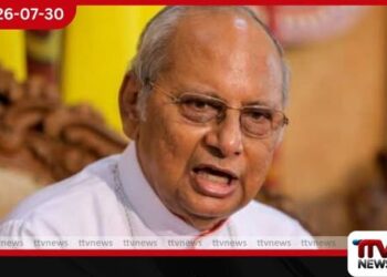 ෆෝන් එක ජීවිතය වෙලා… අම්මා, තාත්තා, දරුවන්ගේ බැඳීම් නැතිවෙලා