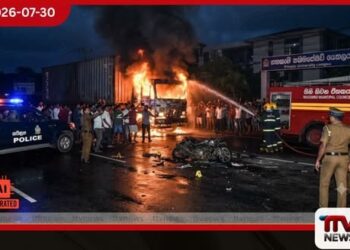 යතුරුපැදියක් කන්ටේනර් රථයක ගැටී  තරුණයින් දෙදෙනෙකු මරුට…