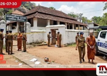විහාරාධිපතිකම ගන්න සෙනසුන්ගල පුරාණ විහාරයේ හාමුදුරුවරු ගහගෙන…
