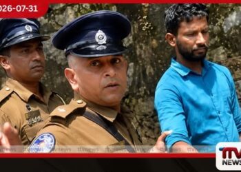 බණ්ඩාරවෙල ගුරා  පුංචි ගෑනු දරුවන්ට  වල් මැසේජ් යවලා මාට්ටු!