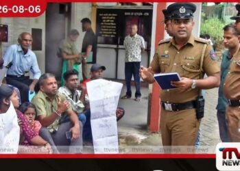 2023 ගංවතුරින් විනාශ වූ  නිවාස සඳහා තවමත් විසඳුම්  නැතැයි පවසමින්  ගල්ඔය වතුකම්කරුවෝ විරෝධතාවක