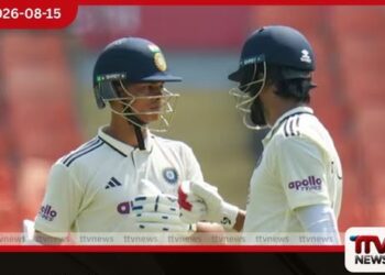 දිවා විවේකයට තරගය නවතද්දී ඉන්දියාව ප්රබල තැනක කඩුල්ලක් දැවී ලකුණු 101යි