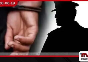 කාන්තාවන් දෙන්නා පිරිමි දෙන්නෙක් එක්ක පදියතලාවේදී කොටු කපලා…
