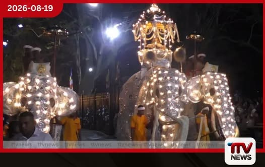 සෙංකඩගල ඇසළ පෙරහැරේ දෙවන කුඹල් පෙරහැර අද රාත්රියේ වීදි සංචාරයට