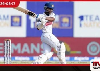 කඩුලු 5ක් ලකුණු 90ට බිඳවැටෙද්දී සොනාල්ගෙන් ශතකයක් ශ්‍රී ලංකාව ගොඩගනී