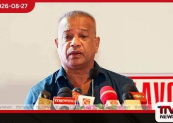 ආණ්ඩුව කරනවා කියු මොනවත් කරලා නෑ! මගේ පියා ඇරඹු ගාමන්ට් ටිකත් වැහෙනවා