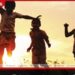 පාසල් නිවාඩු සමයේ පවතින  දැඩි උණුසුම් කාලගුණයෙන්  දරුවන් ආරක්ෂා කර ගැනීමට  විශේෂ සෞඛ්‍ය උපදෙස් මාලාවක්