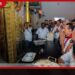 මහින්ද රාජපක්ෂ සීනිගම ශ්රී දෙවොල් මහා දේවාලය වැඳ පුදා ගනියි