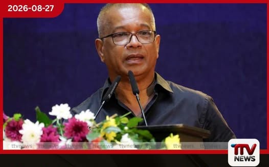 අපි යන්න ඕන තැන දන්නවා..තාම යමින් ඉන්නේ… මන්ත්රී හම්බවෙන්න ජනතාව එන එක කොහොම හරි ඉවර කරන්න ඕනේ