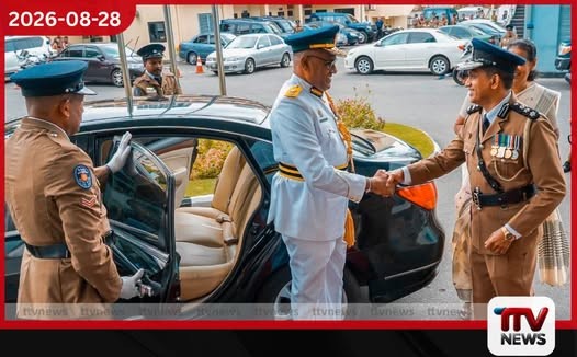 පුරා දශක 4ක සුවිශේෂී සේවයක් නිමා කරමින් නියෝජ්ය පොලිස්පති සමන්ත ද සිල්වා විශ්රාම ලබයි!