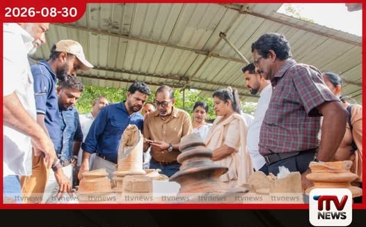 ප්රෞඩ ඉතිහාසයේ නව පිටු විවර කරමින් යාපහුව පුරාවිද්යා භූමියේ කැණීම් අමාත්යවරුන්ගේ නිරීක්ෂණයට