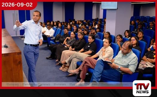 ශ්රී ලංකා ක්රිකට් ආයතනයෙන් කැලණිය විශ්වවිද්යාලයේ සිසුන්ට ක්රීඩා මාධ්ය පුහුණුවක්!