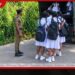 නාය ගිය පාරේ බස් ධාවනය නොවන නිසා පාසල් යන්න බැරි වූ දරුවන්ට කොත්මලේ පොලිසියේ ජීප් රථවලින් පාසලටම ගිහින් දායි!
