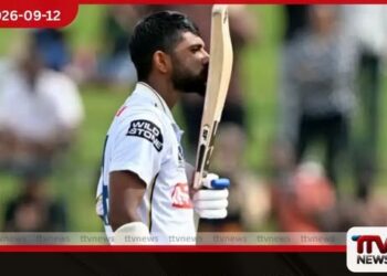 ඉන්දියාවට එරෙහිව සෝනාල් දිනූෂගෙන් ලකුණු 420ක්..