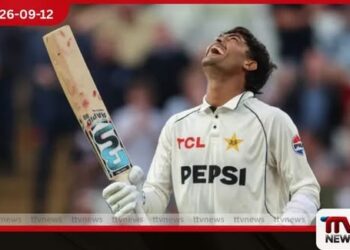 එංගලන්තය ඉදිරියේ පාකිස්තානයට සුපිරි comeback එකක්..