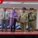 වසර 36ක් ගුරු සේවයේ නිරතවී සිවානන්දන් දෙමළ මහා විද්යාලයේ විශ්රාම යන විදුහල්පතිට වටවල පොලිසියෙන් උපහාරයක්!