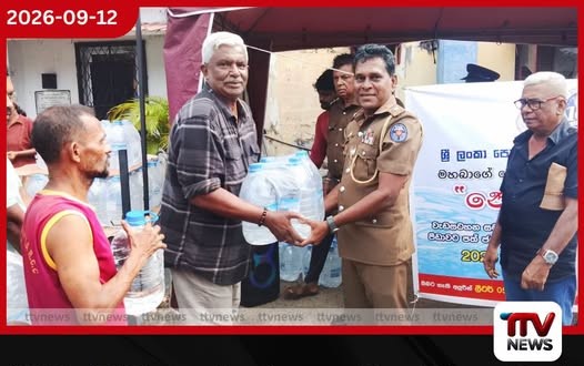 පීඩාවට පත් ජනතාව වෙනුවෙන් ජල බෝතල් 800ක් නොසිඳෙන දයාව වෙත පරිත්යාග කරයි!