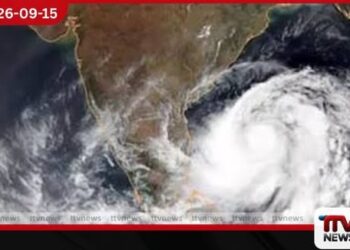 ශ්රී ලංකාව ආසන්නයේ පහළ වායුගෝලයේ කැළඹීමක්…