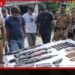 කොලොන්නාව ප්රදේශයේ සිදුකළ වැටලීමකින් T-56 ගිනි අවි සහ පතොරම් තොගයක් සමඟ සැකකරුවන් 4ක් අත්අඩංගුවට