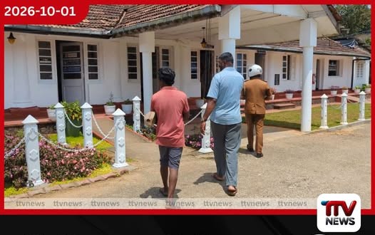 දික්ඔය ඇළට මලපහ දැම්ම මස්කෙළිය ගලි ටැක්ටරයේ රියදුරා සහ සහයකයා අත්අඩංගුවට!