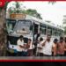 ගල්කුලම ප්‍රදේශයේ බස් රථයක් මාර්ගයෙන් ඉවතට පැන ගසක ගැටෙයි!