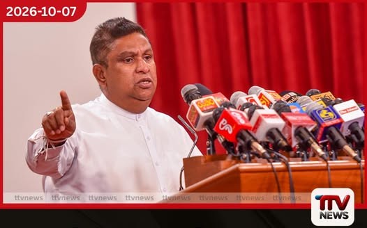 ජනාධිපති ලේකම් කාර්යාලයට බදු පදනම මත වාහන 16ක් ගැනීමට සැරසෙන බව චාමර සම්පත් හෙළි කරයි