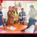 දඹුල්ලේ දී බසයේ මගහැරුණු රු. ලක්ෂ 3 3/4ක ෆෝන් දෙක ඉතාලි යුවළටම භාරදෙයි!