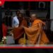 අට්ටාල ගලවාගෙන මහා සංඝ පිරිස බුද්ධශාසන අමාත්‍යාංශය වටලයි!