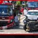 පොලිස් නිලධාරියාගේ කාර් එක මහියංගණයේදී බස් රථයේ හැප්පෙයි දෙදෙනෙක් රෝහලට