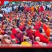 සටන අත්නොහරින මහා සංඝරත්නය විහාරමහා දේවී උයනේ රැඳී සිටිති