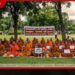 ඥානසාර හිමි නිදහස් කරන  ලෙස ඉල්ලා භික්ෂූන් වහන්සේලා  විහාරමහා දේවි උද්‍යානයේ  සත්‍යග්‍රහයක
