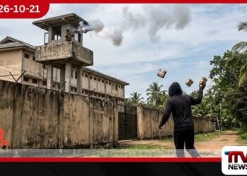 කළුතර බන්ධනාගාරයට පාර්සල් විසි කරන්න යද්දී නවත්වන්න ගිය නිලධාරීන් අහසට වෙඩි තබයි!